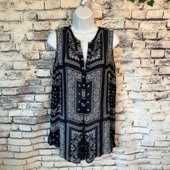 Banana Republic Dark blue with White Paisley Pattern sleeveless Size M - Picture 1 of 6